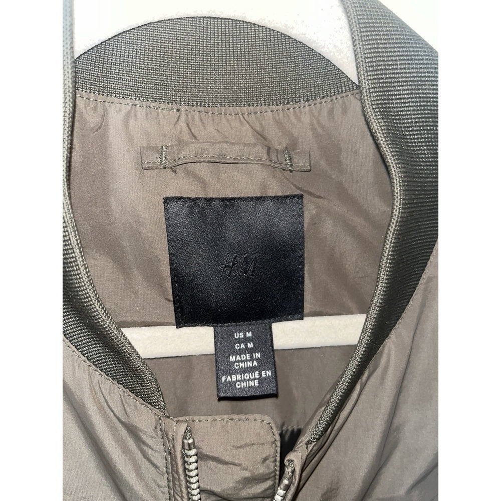 H&M Men's Dark Green Windbreaker Jacket Full Zip Size Medium - Picture 4 of 9